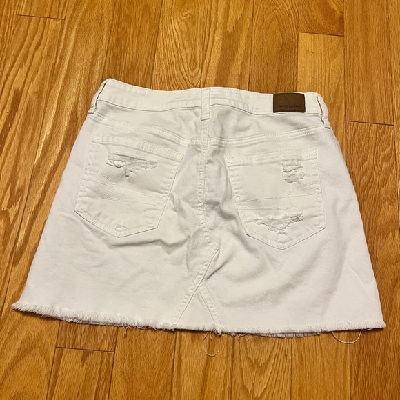 White Destroy Denim American Eagle Skirt - Picture 4 of 4